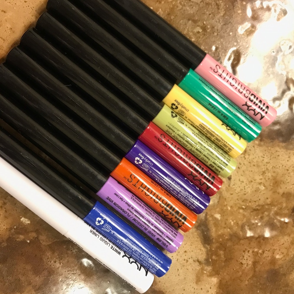 NYX Vivid Color Eye Liners